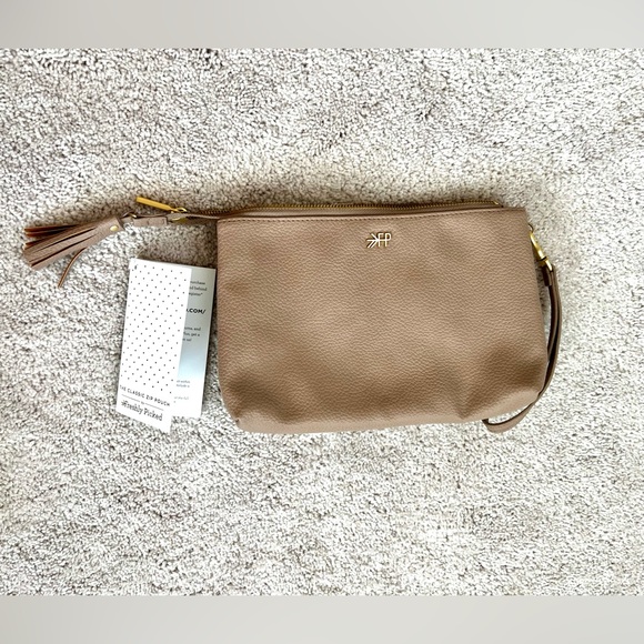 NWT Freshly Picked Fig Classic Clutch - Picture 8 of 10